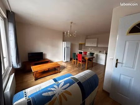 loue t3  meublé  bourg de lusignan