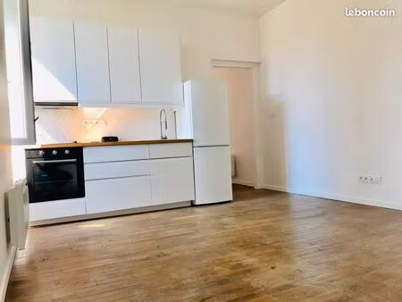 appartement t3 cuisine équipé  fibre  jardin  parking