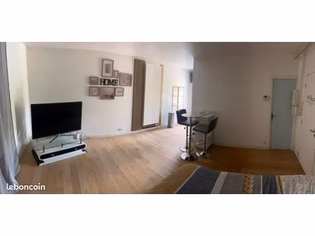 studio