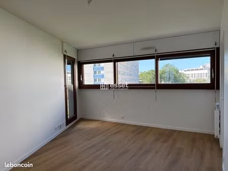 appartement 2 pièces 50m² à louer 1495 - paris 75012