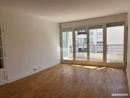 appartement 3 pièces 67.62m² à louer 1990 - paris 75012