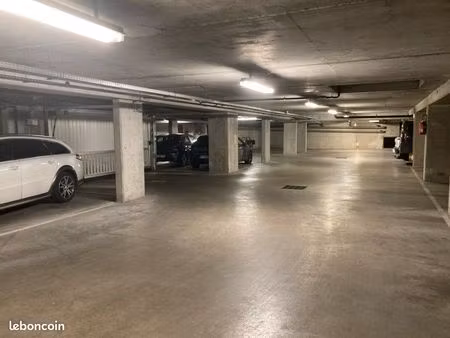 place de parking sous sol sécurisée