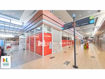 local commercial 81 m²