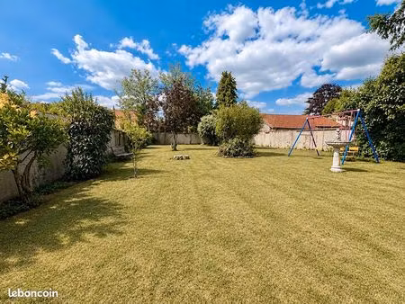 propriété 5 pièces 139 m²