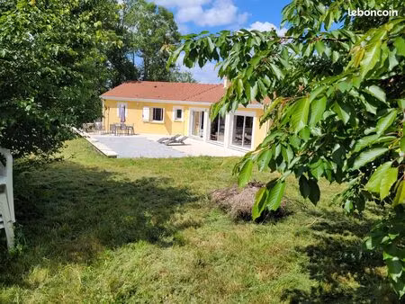 maison 5 pièces 140 m² avec piscine prix négociable