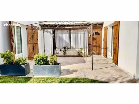 maison 7 pièces 146 m²
