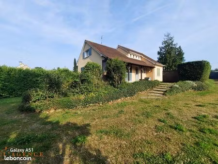 maison 6 pièces 160 m²