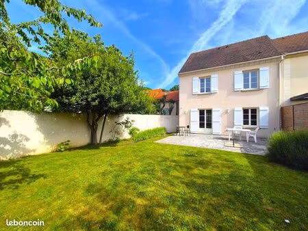 maison 4 pièces 93 m²
