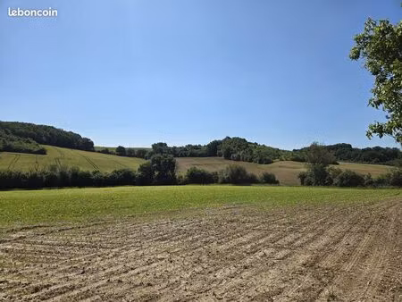 terrain 169570 m² lavit