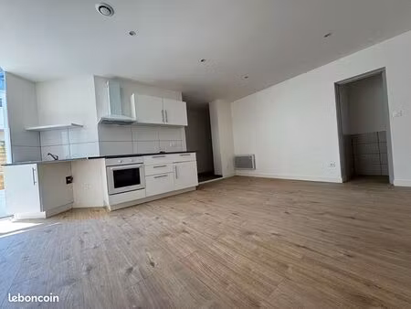 appartement 3 pièces 107 m²