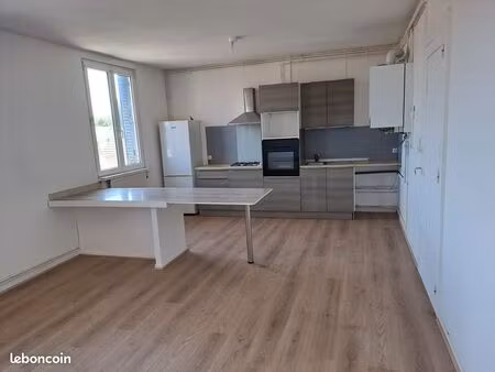 appart f3 proche gare sncf et lycée lapique