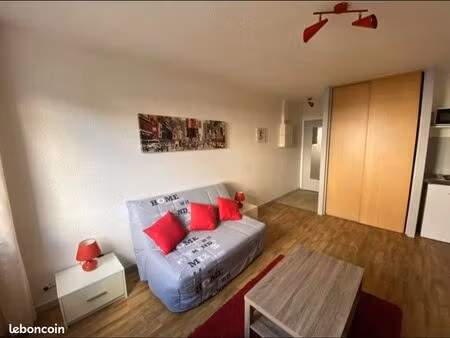 studio meublé 48900