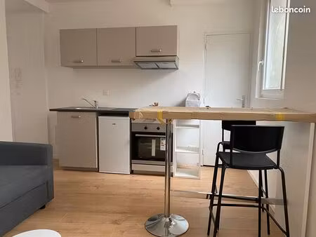 studio 1 pièce 18 m²