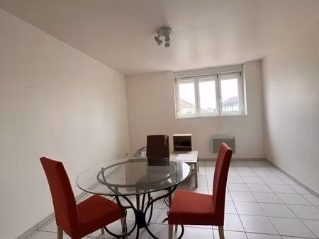 ? f2 lumineux avec parking et box – soissons (02200)