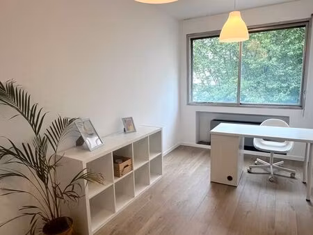 bureau individuel fermé à louer