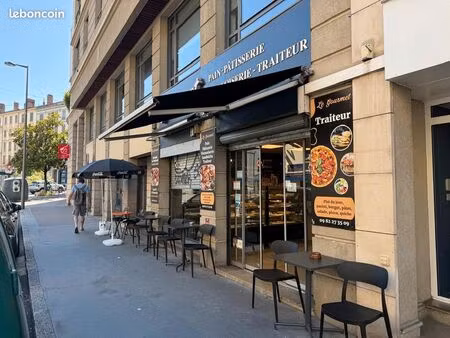 boulangerie – snacking – hôpital croix-rousse – gros potentiel emplacement n° 1