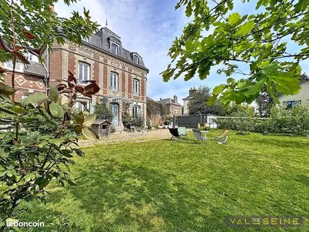 maison 6 pièces 126 m²