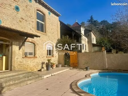 propriété 4 pièces 130 m²