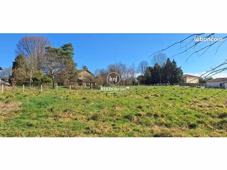 terrain 646 m² couzeix