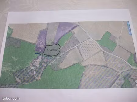terrain de 2500m²