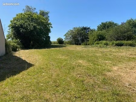 terrain 1 932 m² soucy
