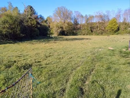 terrain constructible 2351m2