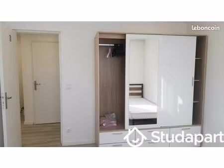chambre 1 pièce 11 m²