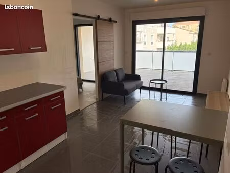 location t2 - pertuis