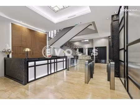 bureaux 273 m²