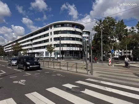 commerce beauté/coiffure 40 m²