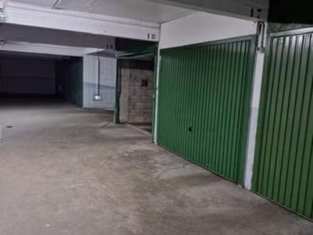 a louer garage-box fermé la celle saint cloud résidence elysée 2