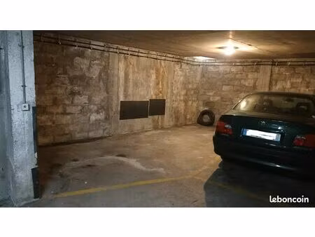 loue emplacement de parking