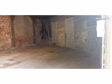 auvergne allier vichy garage individuel dépôt
