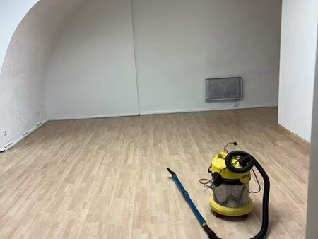 local commercial
