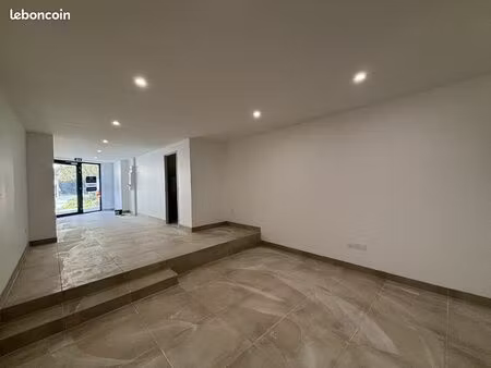 local commercial 37 m² guilherand-granges
