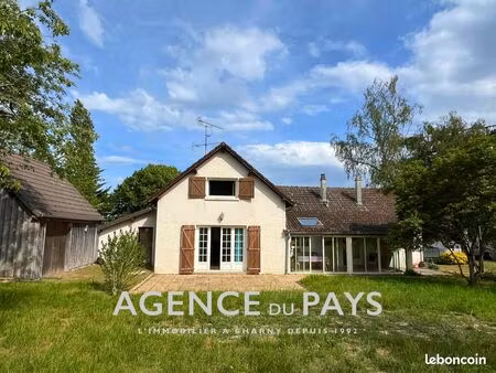 maison 6 pièces 140 m²