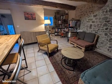 maison de village à louer en ''bail mobilite'' maximum 10 mois