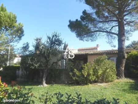 villa 6 pièces 96 m²