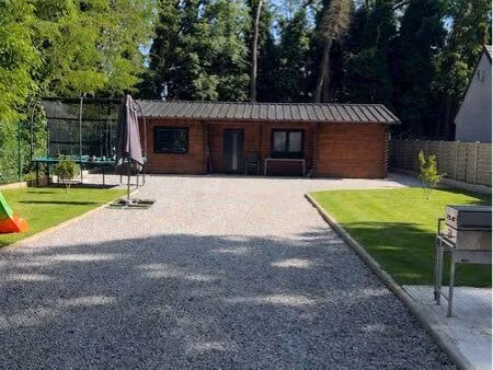 terrain de loisir avec chalet habitable