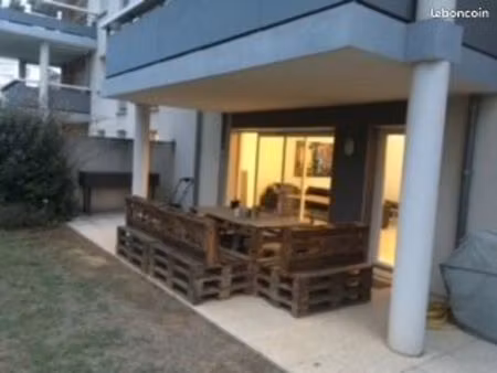 t2 rez de jardin