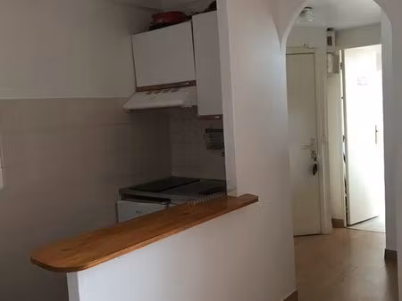 loue appartement 2 pieces  26m2