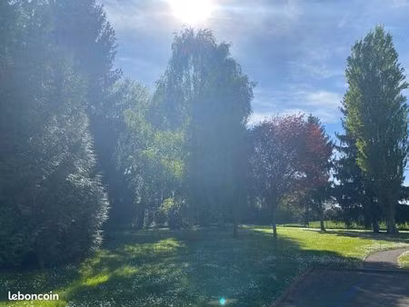 t3 dans résidence calme et arborée