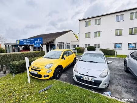 bureaux 229 m²