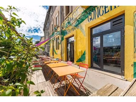 fonds de commerce droit au bail - restaurant 90 couverts + scène et terrasse quai de saône