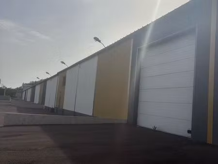 entrepôt hangar