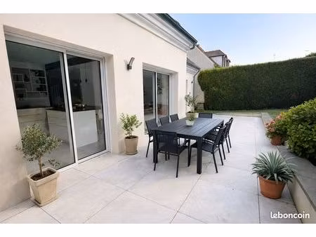 maison familliale - calme absolu & nature - le mesnil le roi