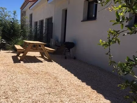 location 10 mois