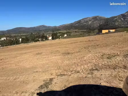 90000 euros 3300 m2