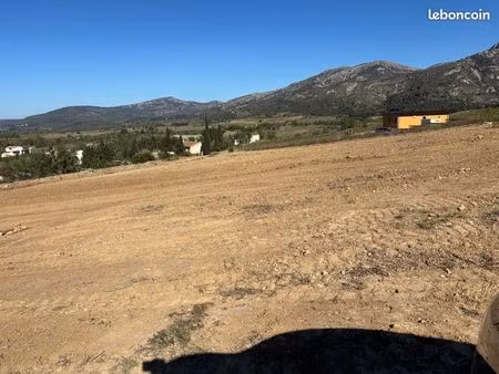 94000 euros 3300 m2