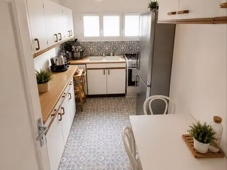 appartement 41m² 1er étage + cave + place
